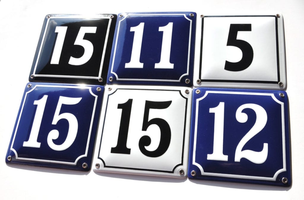 Skillinge Emalj - klassiska husnummerskyltar